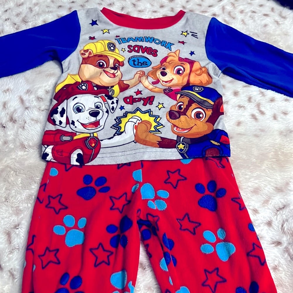 Fleece long sleeve paw patrol pajamas
